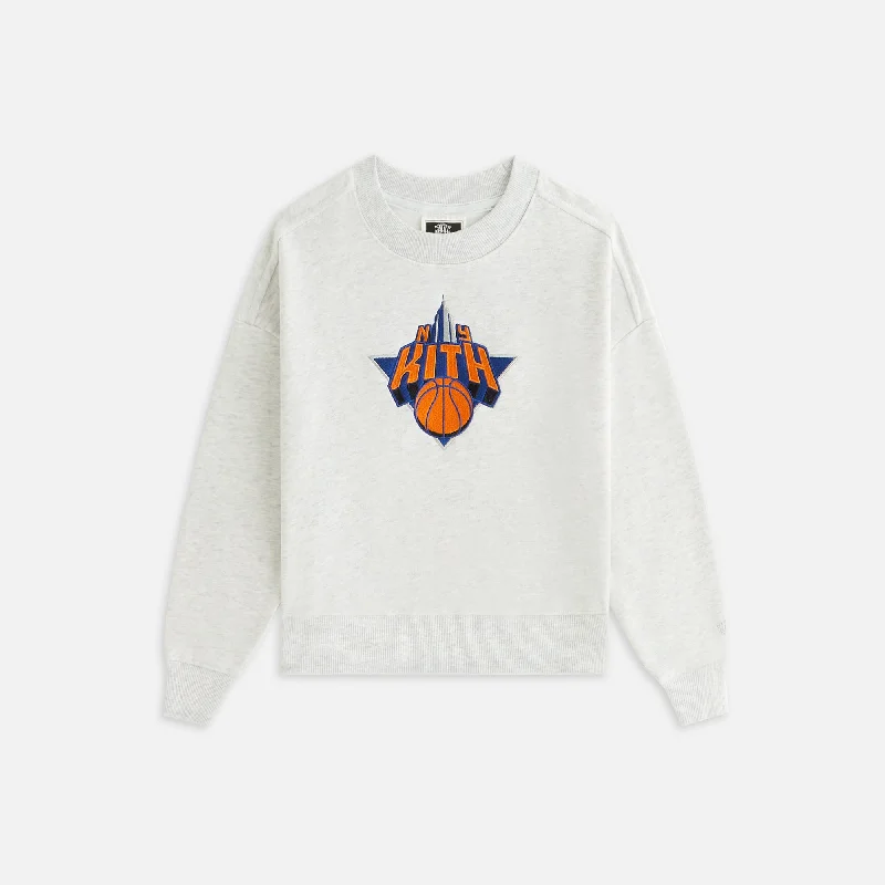 Kith Kids for the New York Knicks Empire Nelson Crewneck - Light Heather Grey