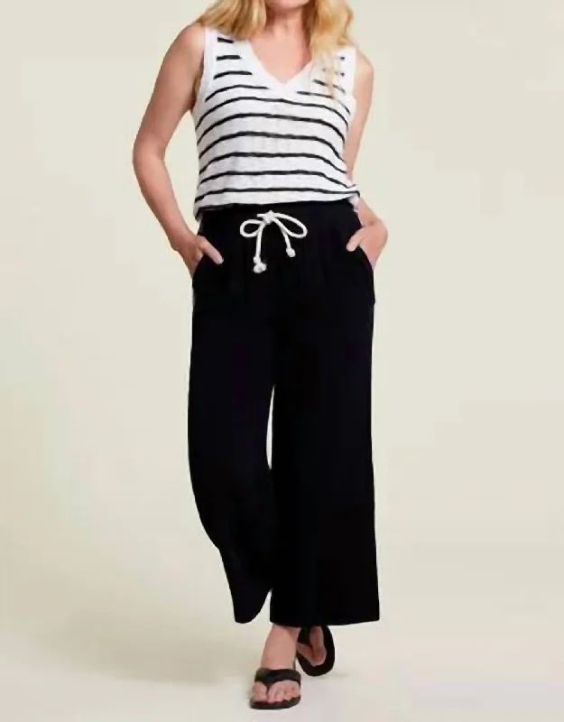 Wide Leg Pants In Black