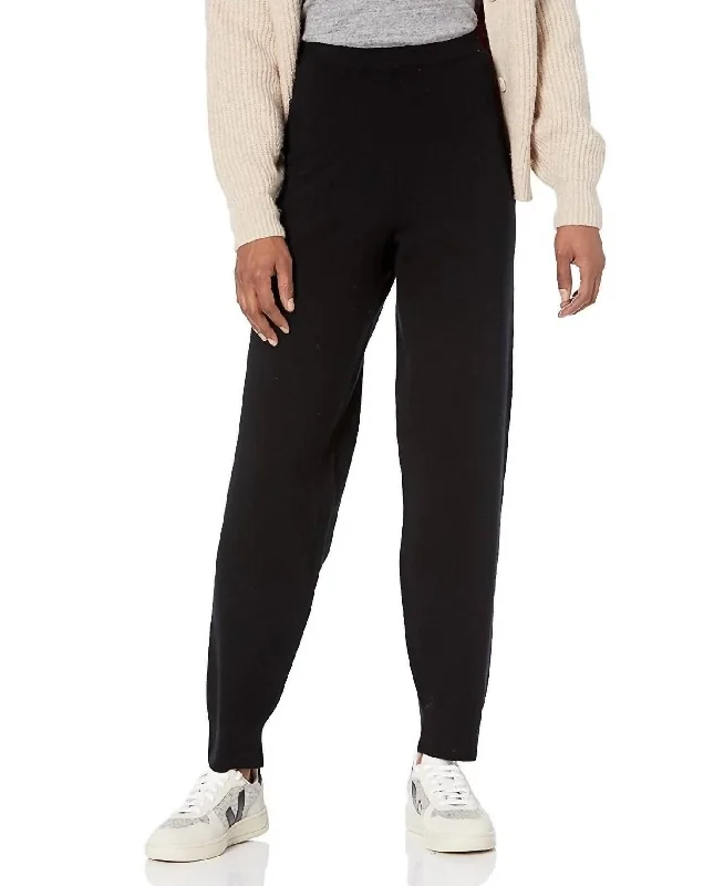 Wool Cashmere Jogger In Black